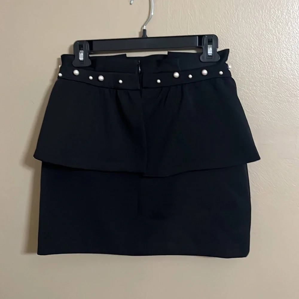 Zara Black  Slimming Mini Skirt with Pearl Beads Detail Sz S